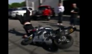 Monster Garage : Grosse chute d'un pilote moto - ZAPPING AUTO DU 12/01/2015