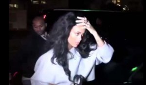 Exclu Vidéo : La soirée de Rihanna en mode street-wear avec une copine : Mais où est  Léo ?