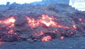 Cap-Vert: la lave du Pico do Fogo a détruit deux villages