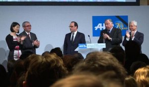 Hollande défend la liberté de la presse aux 70 ans de l'AFP