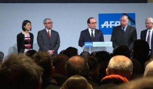 Hollande et les manifs anti-Charlie: "nous n'insultons personne"