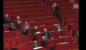 Incident : une députée PS lance "le sport, ça rend sourd" à David Douillet