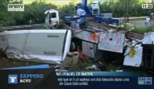 Terribles images de l'accident d'autocar près de Naples