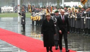 Ukraine: Merkel exige le respect des accords de Minsk