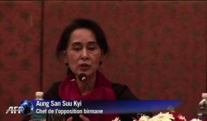 Aung San Suu Kyi rejette l'avertissement de la junte birmane