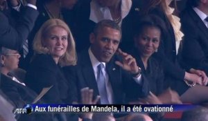 Hommage à Mandela: Barack Obama ovationné par la foule