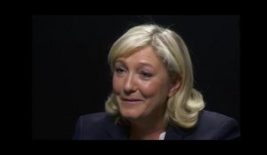 Marine Le Pen a pleuré quand sa chatte est morte - ZAPPING ACTU DU 23/04/2015