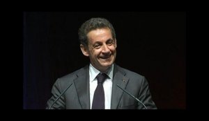 Nicolas Sarkozy agace la gauche - ZAPPING ACTU DU 24/04/2015