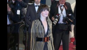 Exclu Vidéo : Cannes 2015 : Sophie Marceau, sublime en Balmain pour une nouvelle montée des marches !