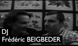Frederic Beigbeder joue au dj !