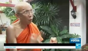 Thaïlande : ces Occidentaux qui se font moines bouddhistes