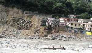 Inondations: l'Inde interdit de construire en bord de rivière