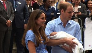 Kate et William présentent leur bébé