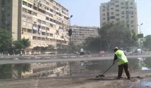 Egypte: nettoyage dans les rues du Caire après les violences