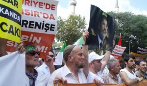 Turquie: manifestation pro-Morsi à Istanbul