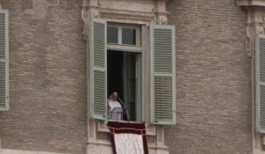 Premier Angélus pour le pape François