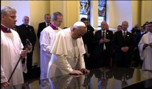Le pape à Aparecida pour prier la patronne du Brésil