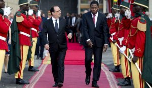 Bénin, Angola, Cameroun : la tournée éclectique de Hollande en Afrique