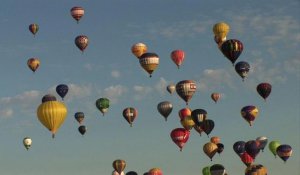 Le "Lorraine Mondial Air Ballons" prend son envol près de Metz