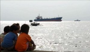 Philippines: vaste pollution au gasoil dans la baie de Manille
