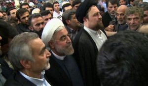 Iran: Hassan Rohani au mausolée de l'ayatollah Khomeini