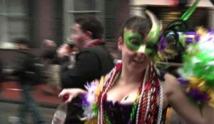 La folie du Mardi Gras descend sur la Nouvelle-Orléans