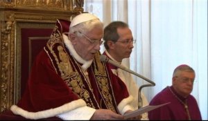 Démission de Benoit XVI: images de son discours