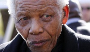 Nelson Mandela, hospitalisé, "fait des progrès constants"