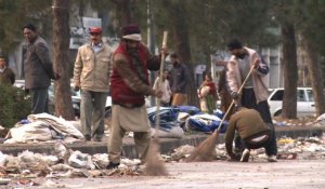Nettoyage des rues d'Islamabad après le départ des manifestants
