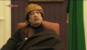En attendant le départ de Kadhafi