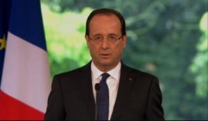 Hollande investi 7e président de la Ve république