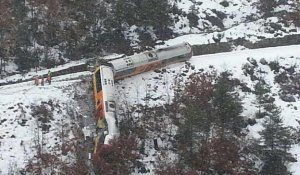 Le déraillement d'un train dans le sud de la France fait au moins deux morts