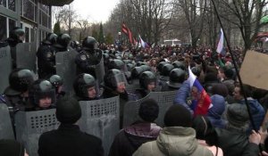 L'Est de l'Ukraine s'agite, porté par le séparatisme en Crimée