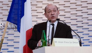 La France suspend l'essentiel de sa coopération militaire avec la Russie