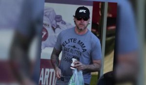 SNYV - Dean McDermott dit à Tori Spelling qu'un homme heureux en mariage n'est pas infidèle