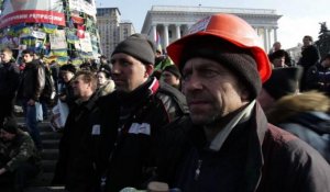 Ukraine: accord signé, prudence sur la place Maïdan