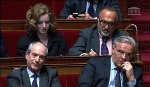 Valls veut à terme diviser par deux le nombre de régions