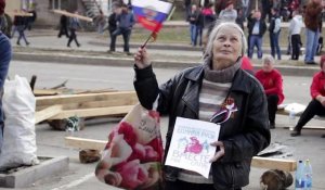 Ukraine: des pro-russes toujours retranchés à Lougansk