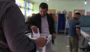 Algérie: vote pour la présidentielle à Rais, près d'Alger