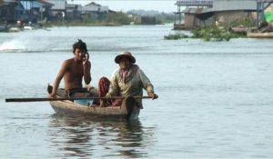 Au Cambodge, l'exode menace les villages flottants du Tonlé Sap