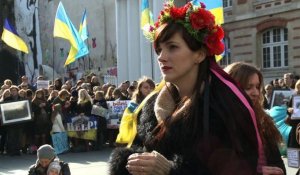 Manifestation d'Ukrainiens à Paris en soutien à Maïdan