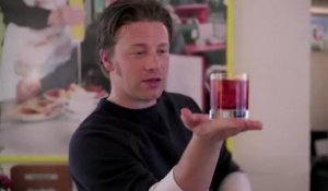 Jamie Oliver lance la chaîne Drinks Tube