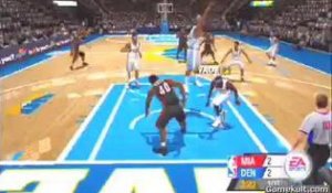 NBA Live 2005 - Haslem au dunk