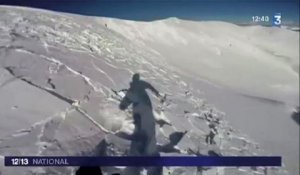 Le zapping du 11/02 : un rider se filme au chœur d'une avalanche 