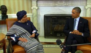 Ebola: la présidente du Liberia salue le "leadership" d'Obama