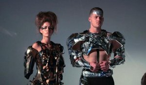 Mode à Milan: le designer Urzi habille des amputés