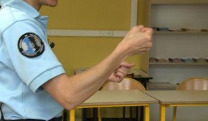 A Arras, les gendarmes se forment à la langue des signes