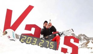 Snowboard: Edmond Plawczyk bat le record du monde de vitesse