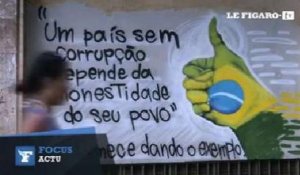 De vives protestations anti-gouvernentales au Brésil