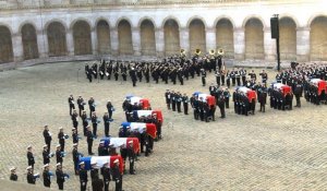 Hommage aux Invalides aux militaires tués en Espagne